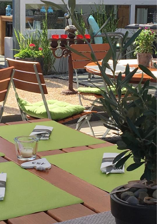 Hotel Restaurant Am Kellhof Hilzingen Exterior photo